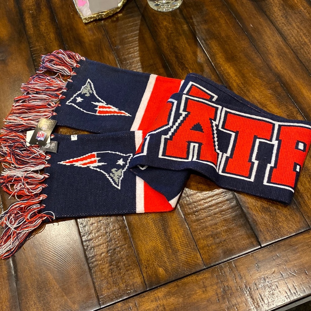 NEW WITH TAGS! New England Patriots Scarf